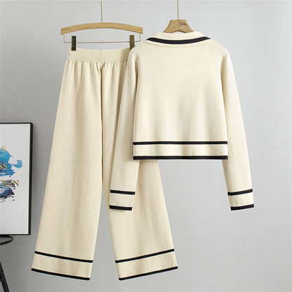 Elegant Two-Piece Women’s Contrast-Trim Suit Set